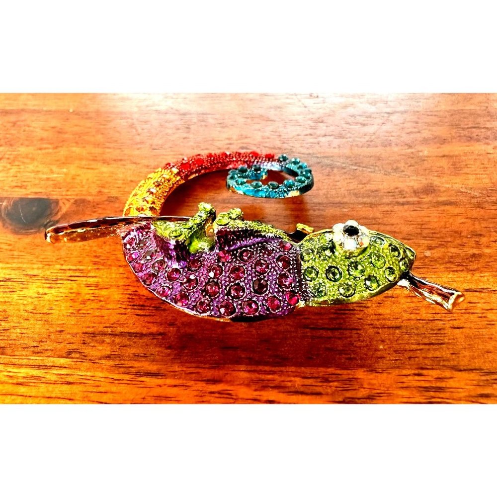 Chameleon Brooch Pin Rhinestones Lizard Gecko New Art Deco Tropical Rain… - Picture 10 of 12
